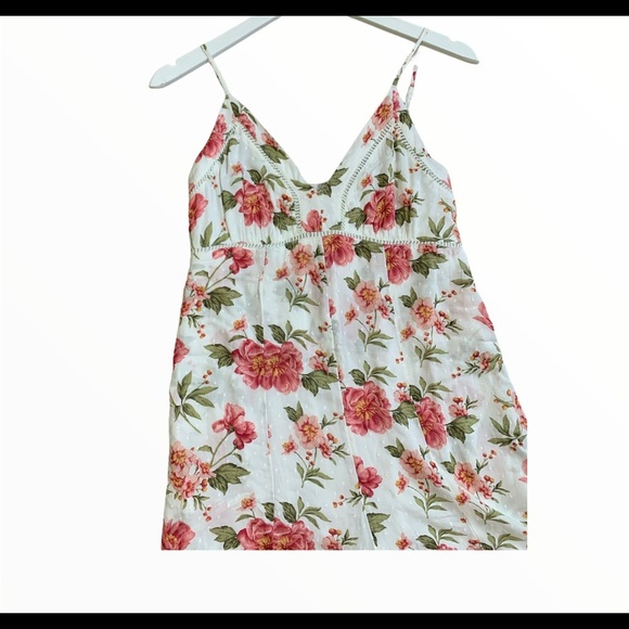 AMERICAN EAGLE OUTFITTERS Cami Floral Crop Jumpsuit With Pockets Ivory Size 6 - Picture 4 of 10